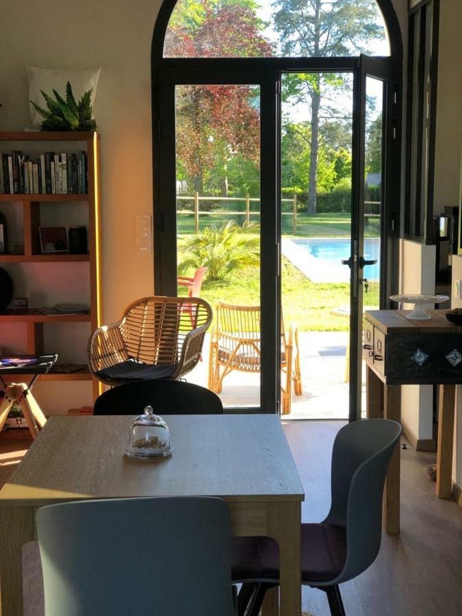 L Esprit Du Clain Chambres D Hotes Bandb De Standing Proches Du Futuroscope Golf Et Lac De St Cyr Naintre Exterior foto