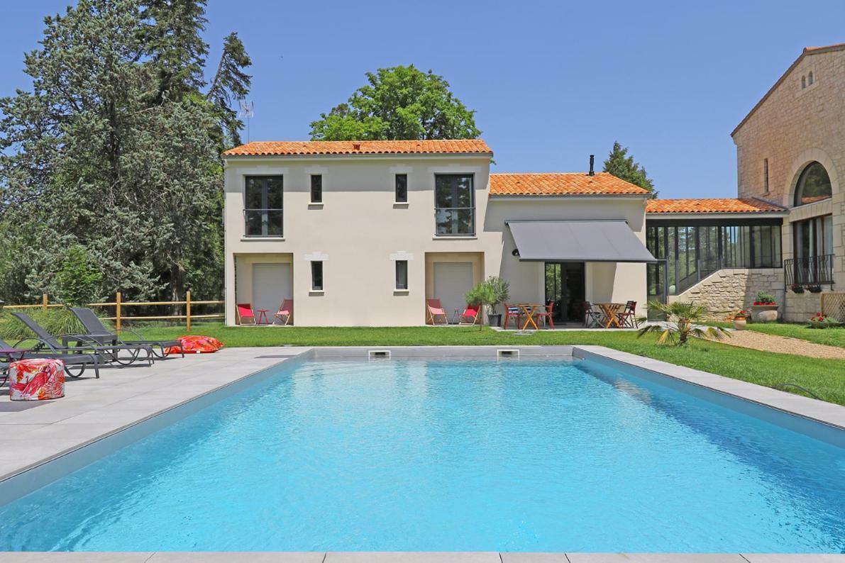 L Esprit Du Clain Chambres D Hotes Bandb De Standing Proches Du Futuroscope Golf Et Lac De St Cyr Naintre Exterior foto